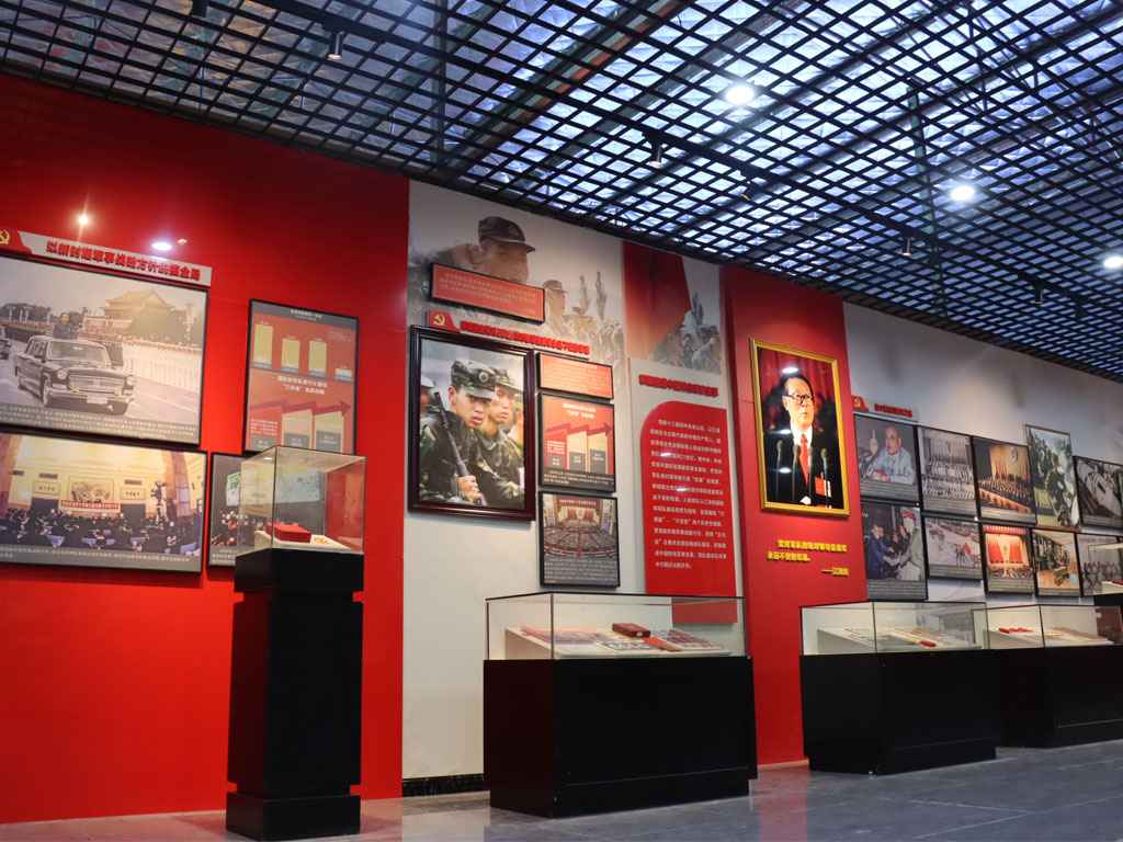 <span>国防教育主题展馆</span>