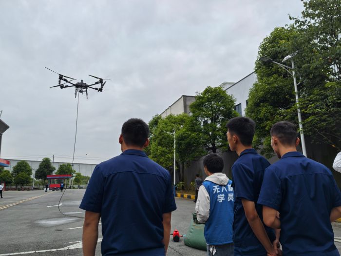 聚力人才培育 科技砺炼蓝焰精兵——修文消防抓实无人机专业人才建设